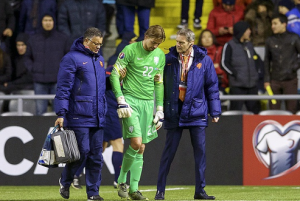 Tim Krul signs new Newcastle contract, joins Ajax on loan