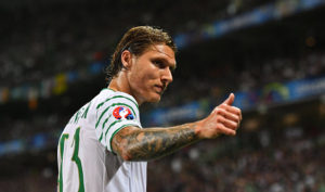 Report: Burnley bid £5.5 million for Ireland midfielder Hendrick
